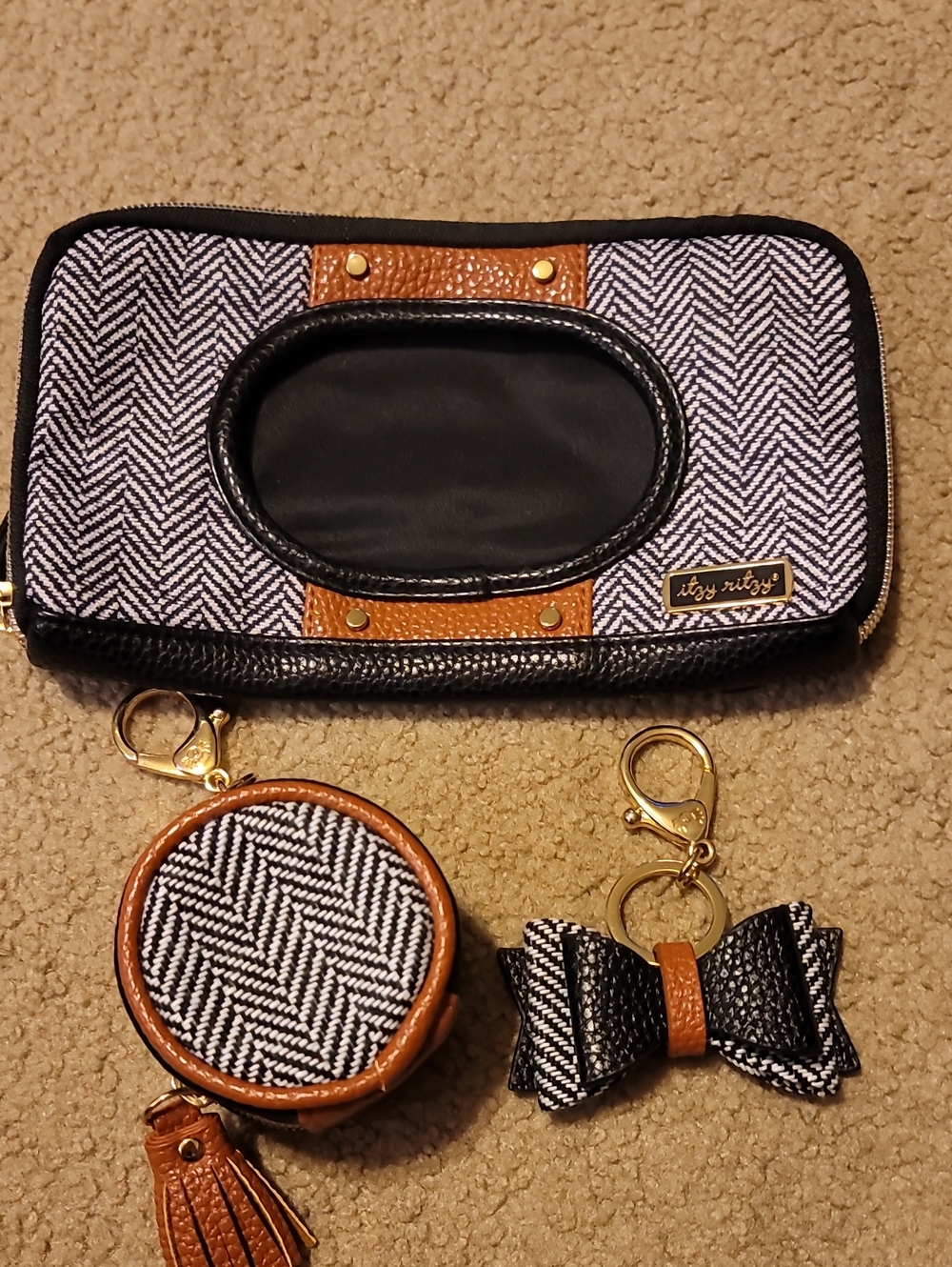 Itzy Ritzy Black Herringbone with Tan Trim Wristlet & Keychain Set